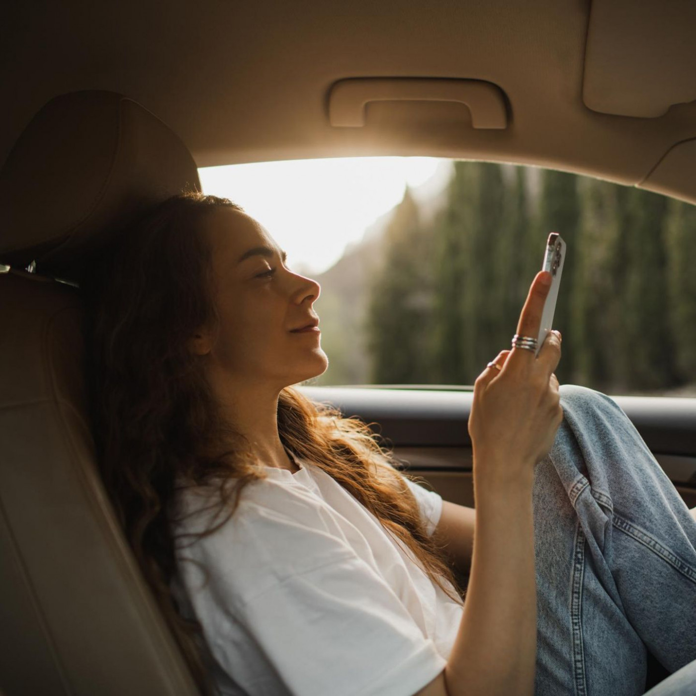 So kommt der Fahrzeugschein aufs Handy