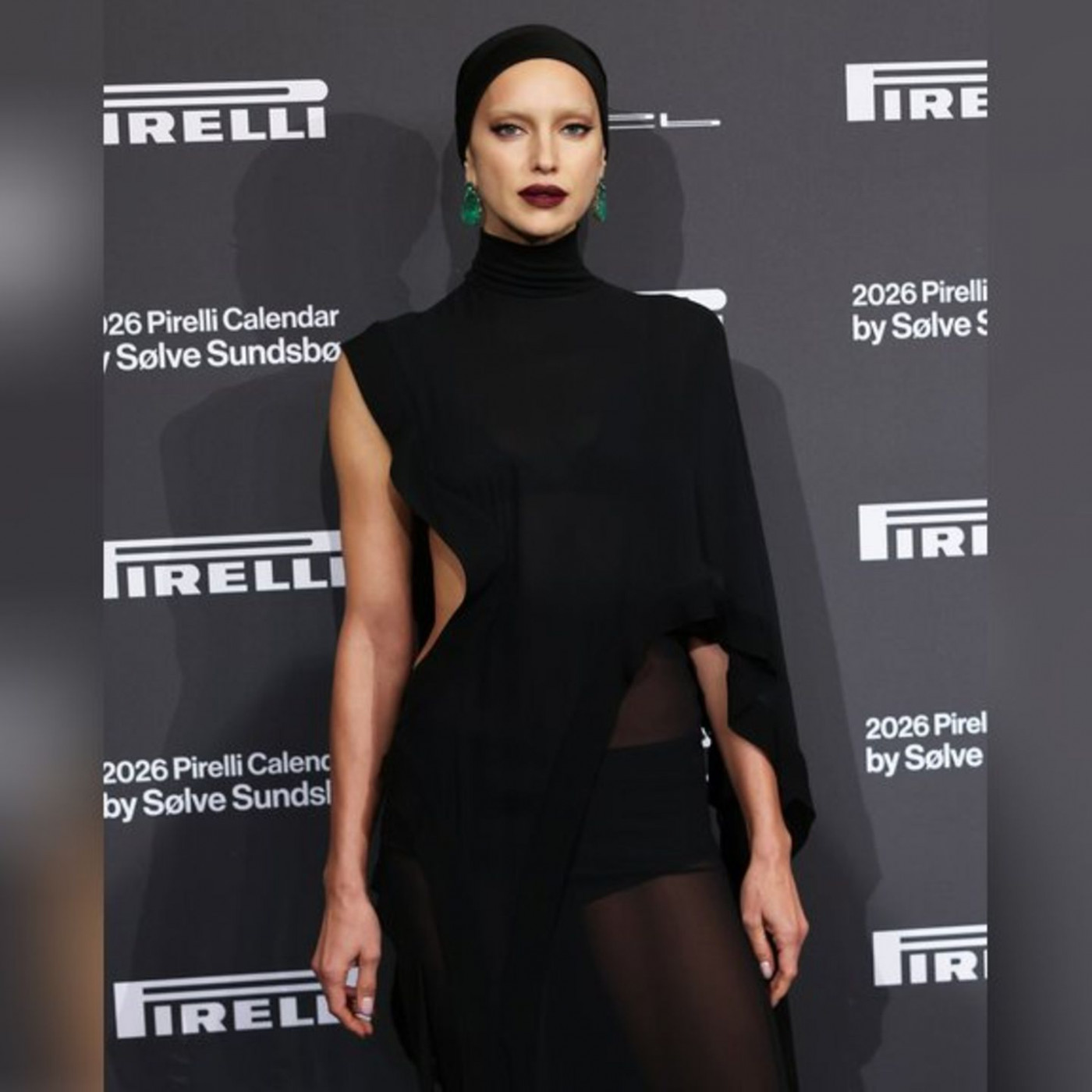 Radikaler Beauty-Look bei Pirelli-Event