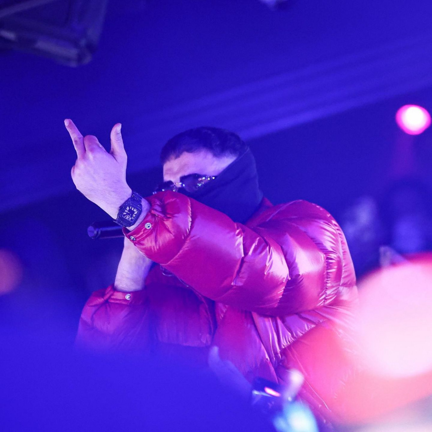 Nach 15 Minuten war Schluss: Haftbefehl legt Blitzauftritt in Gießen hin