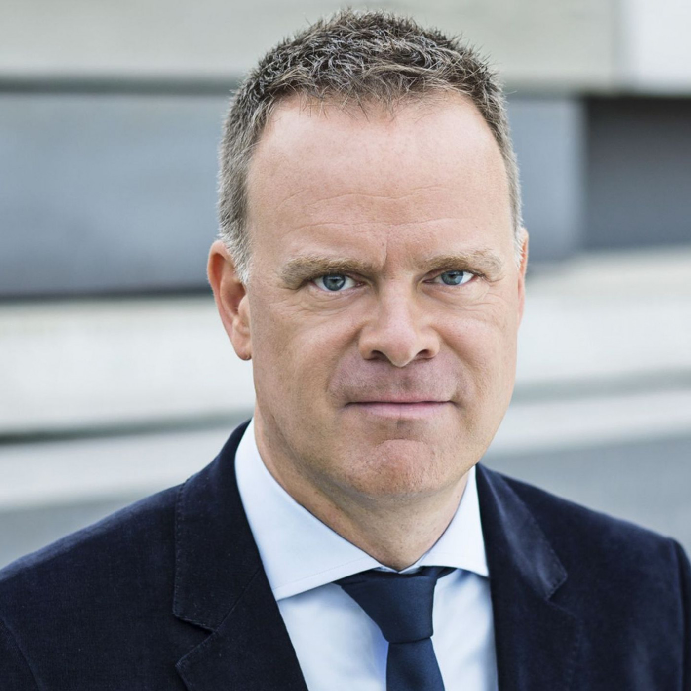 Wird das Leben in Deutschland zu teuer? Politiker und Bürger debattieren live