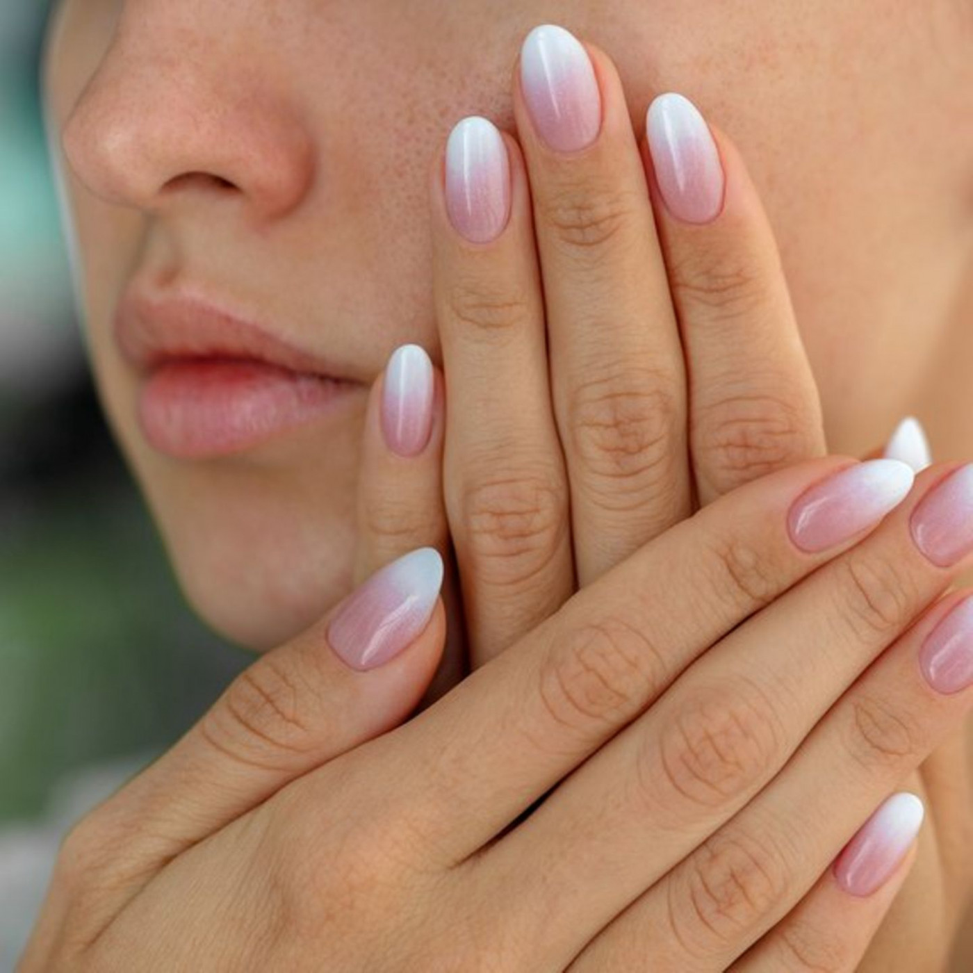 Dezente Naildesigns liegen jetzt vorn