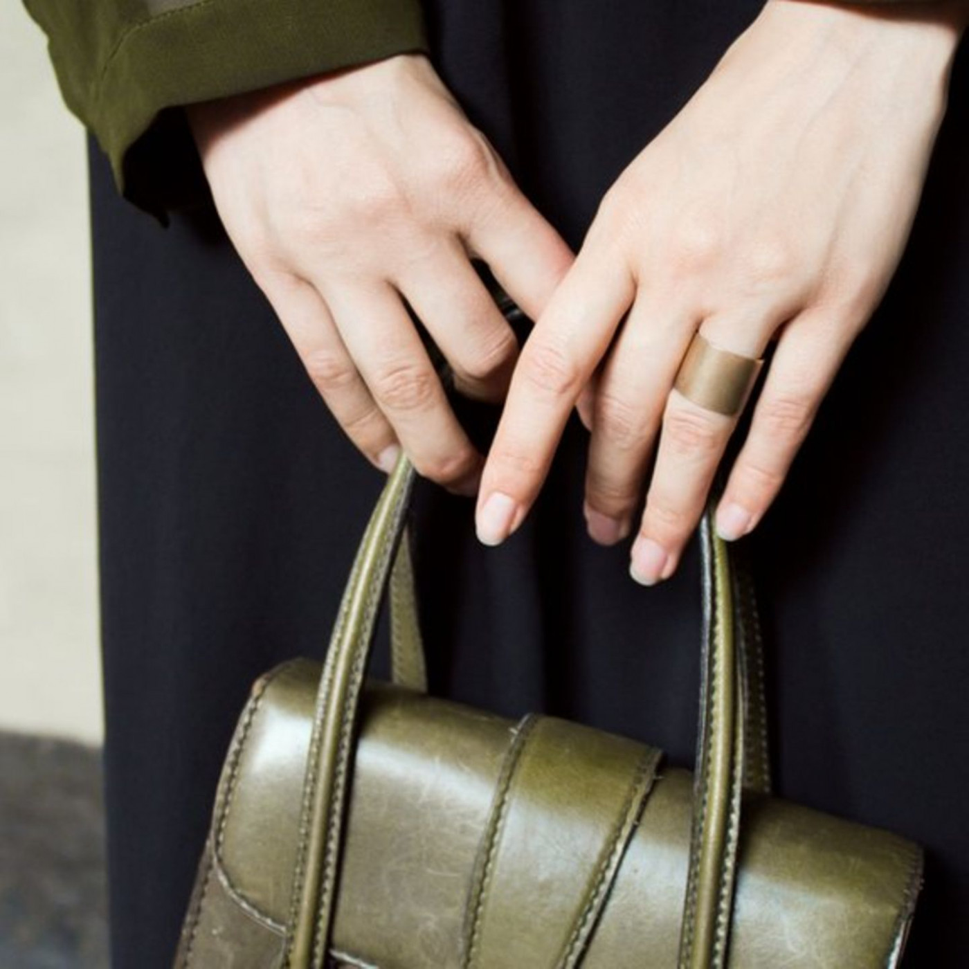 Olivgrün ist jetzt wieder absoluter Trend