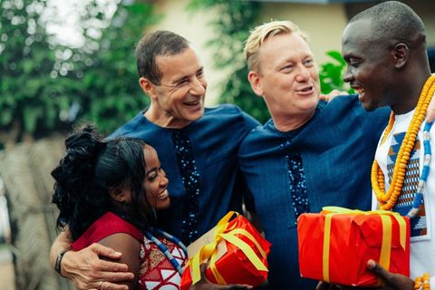 Moderatoren-Duo geht auf "Hochzeitsreise"