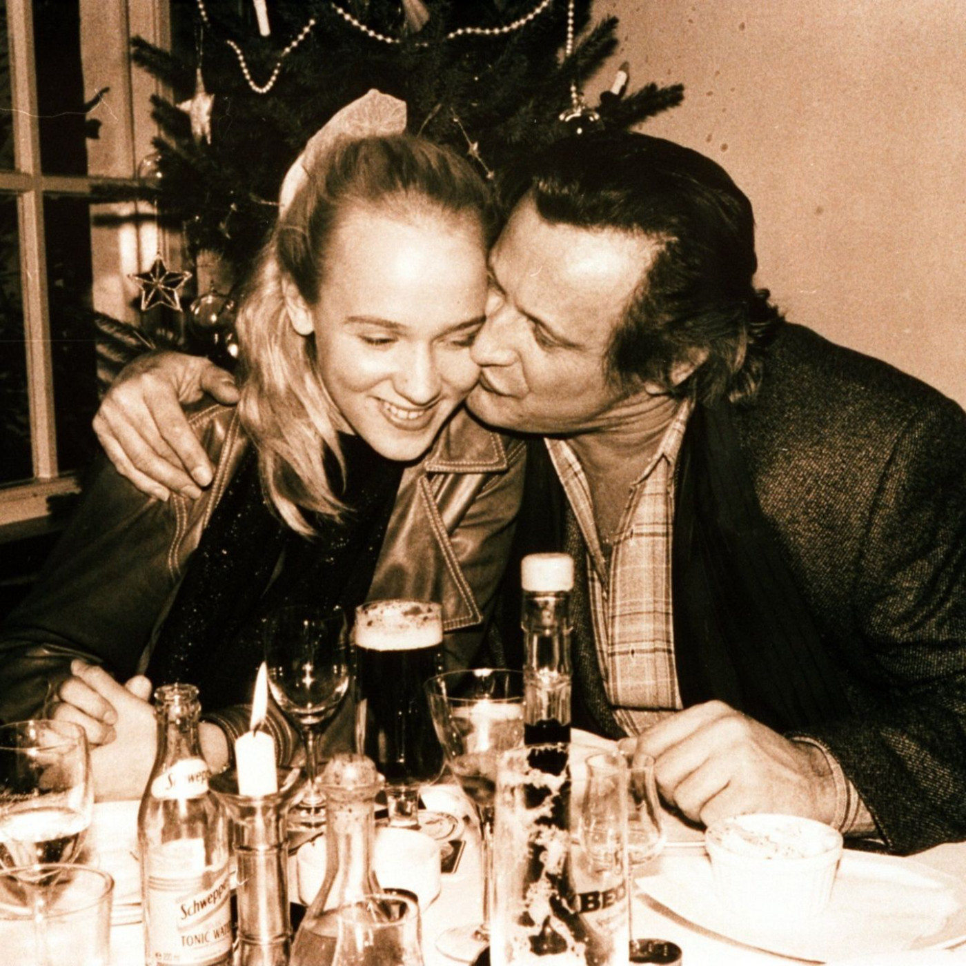 "17 Jahr, blondes Haar": Wie Popstars das Verführen junger Mädchen normalisieren