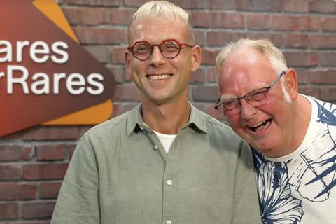 "So was Geiles noch nie gesehen": Händler kloppen sich um Skatspiel