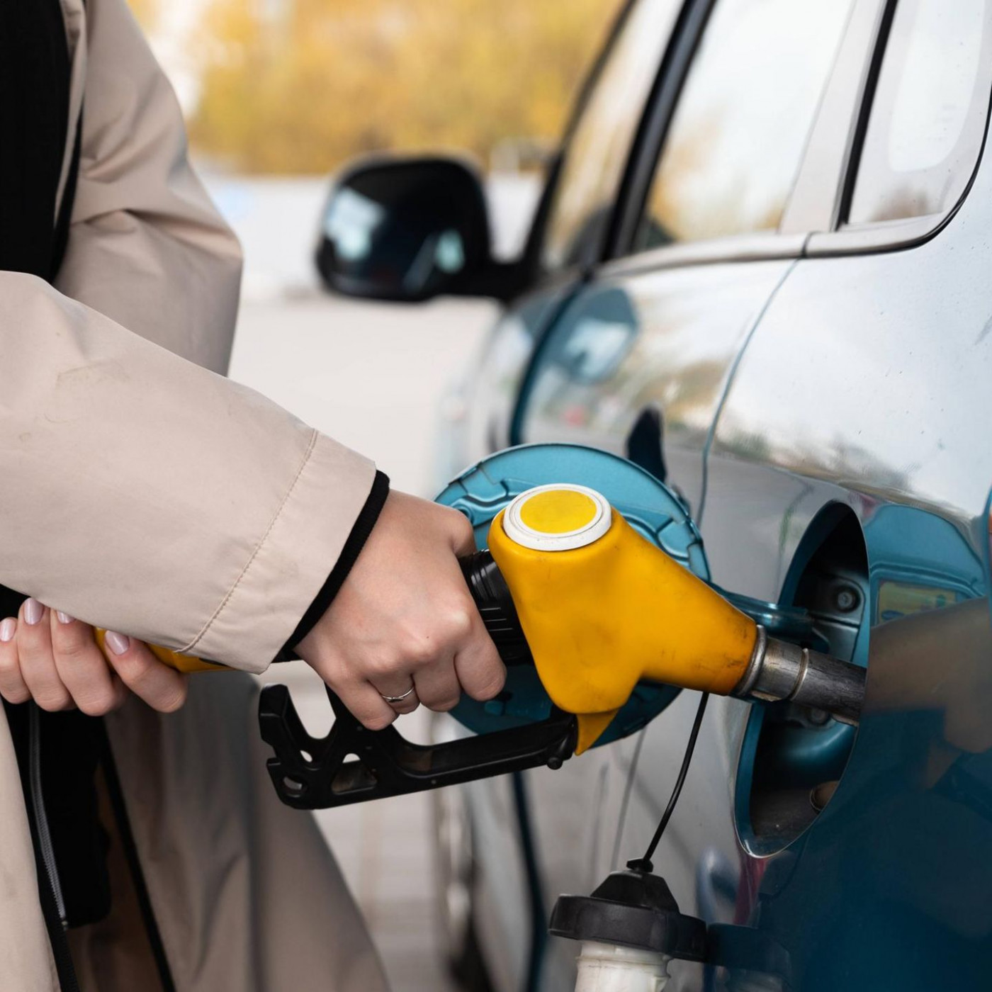Wie Sie bei Tankstellen nie wieder an die falsche Zapfsäule fahren