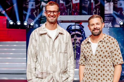 Joko und Klaas setzen sich für Hebammen ein