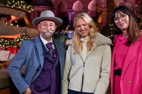 Larissa Marolt bringt besonderen Schmuck mit