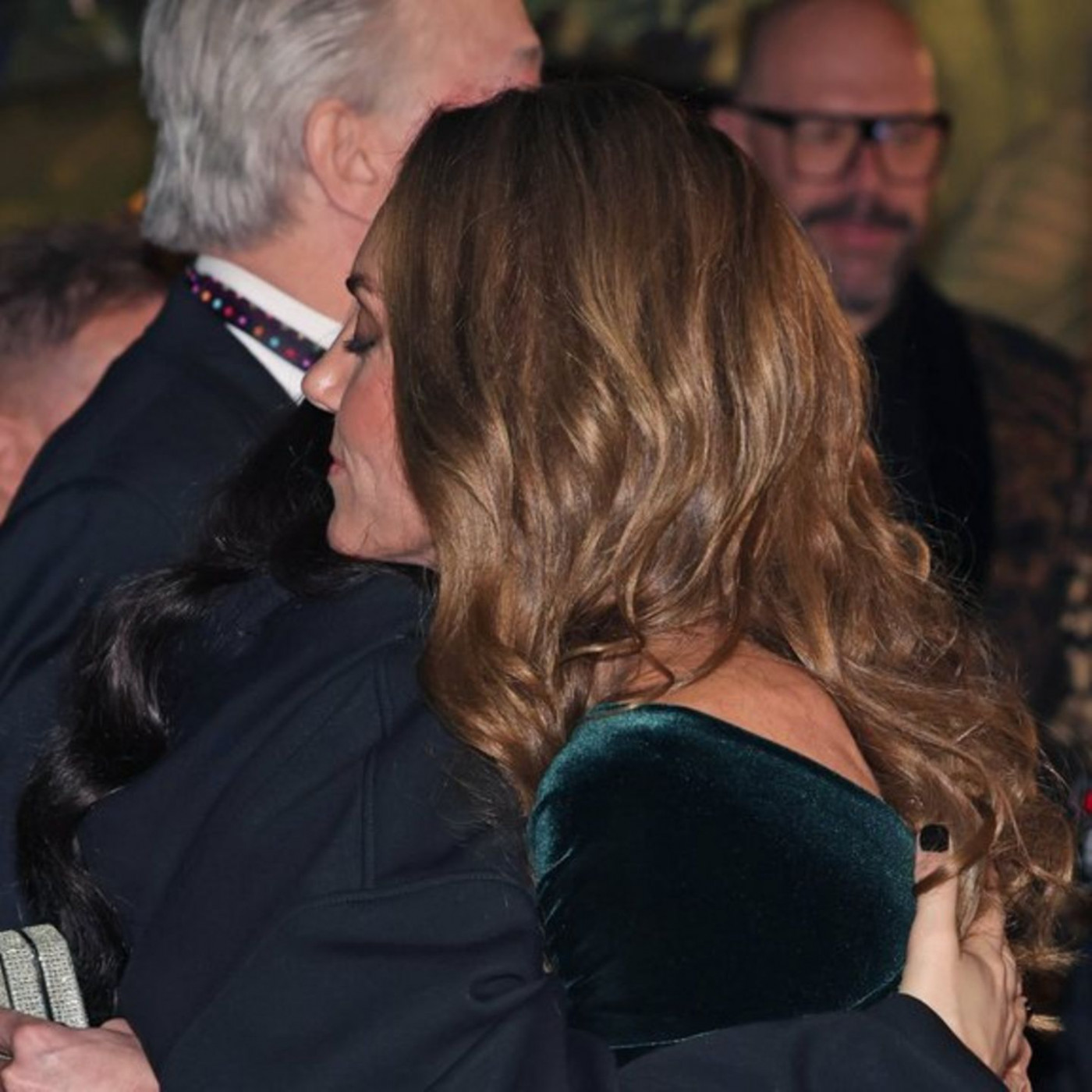 Eine Umarmung "von Mensch zu Mensch"