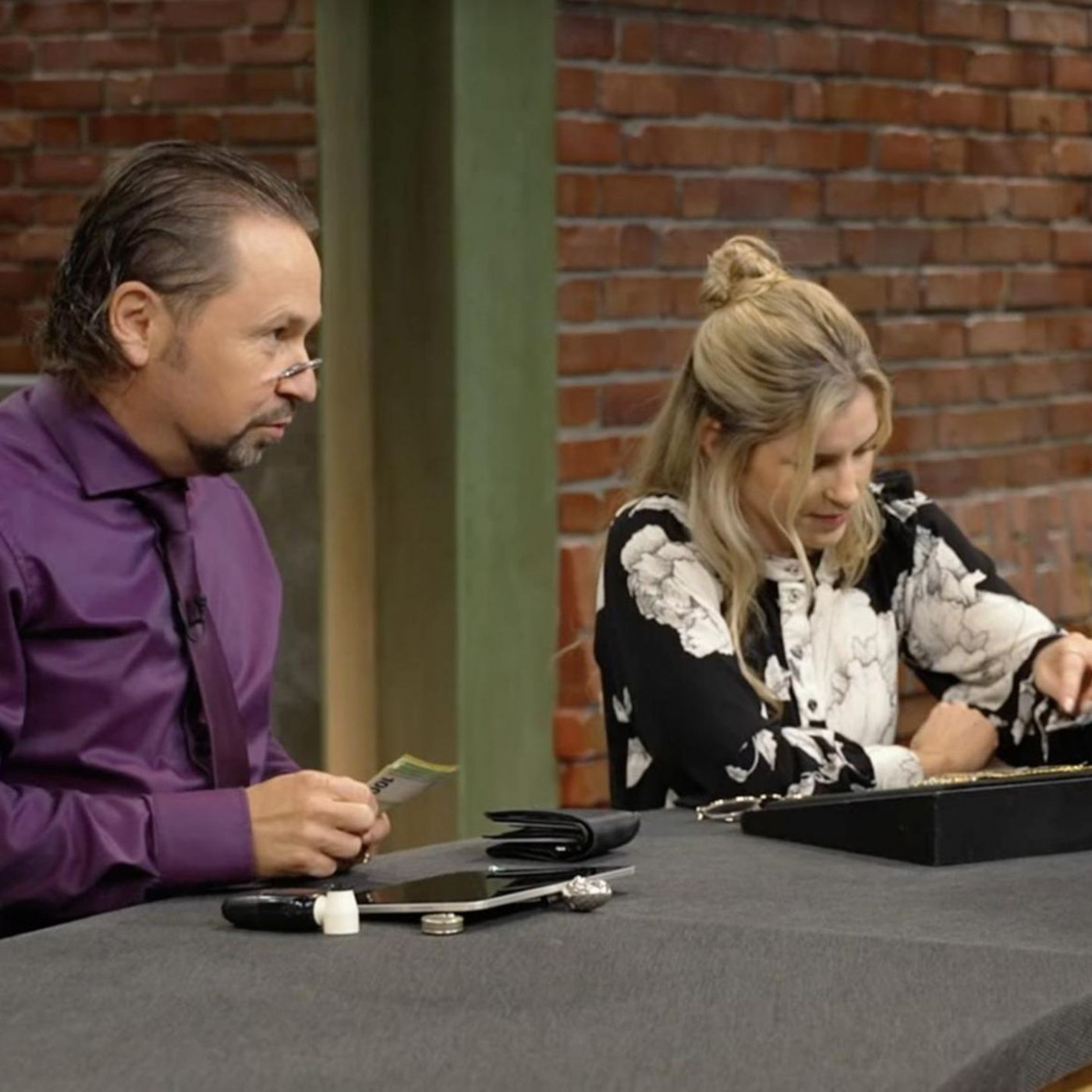 "Sie sind ein harter Brocken": Verkäufer gibt sich geschlagen