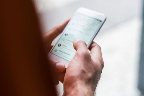 Hat jemand meine Nummer gespeichert? So finden Sie es heraus