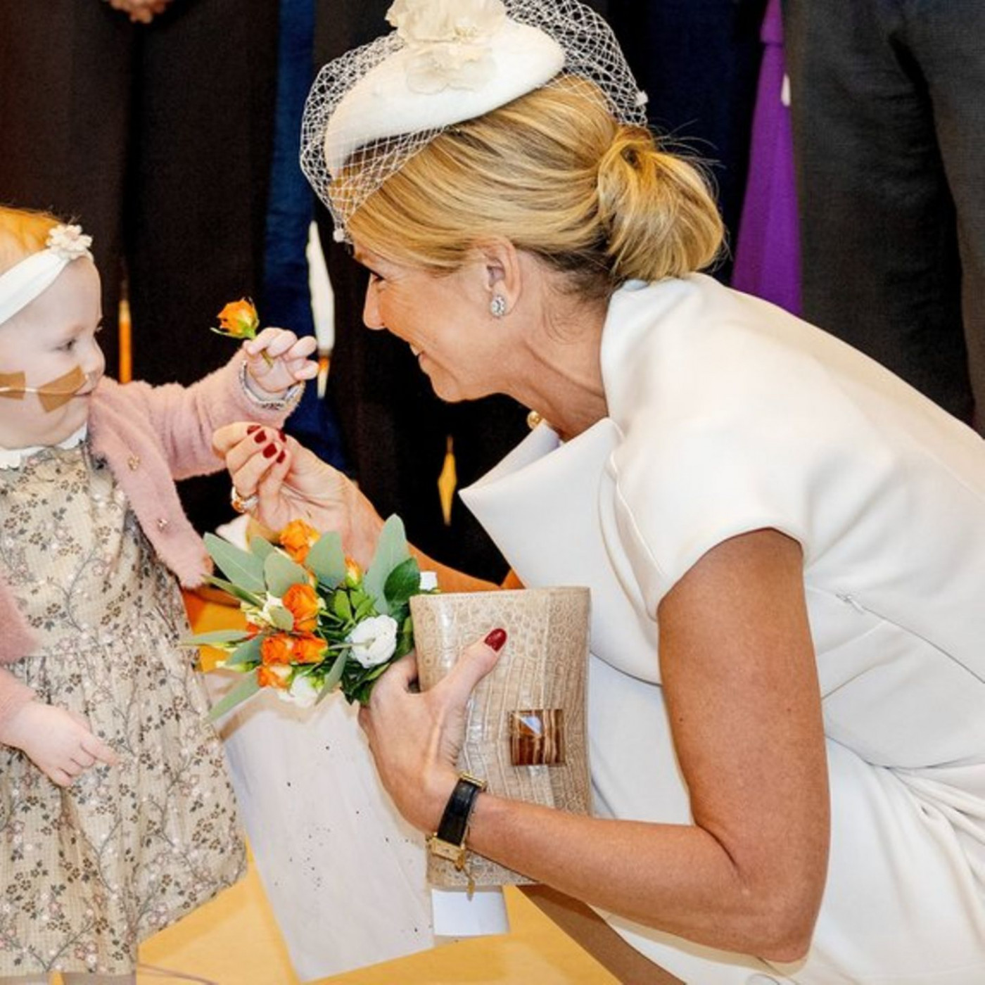 K&ouml;nigin M&aacute;xima &uuml;berrascht krebskranke Kinder