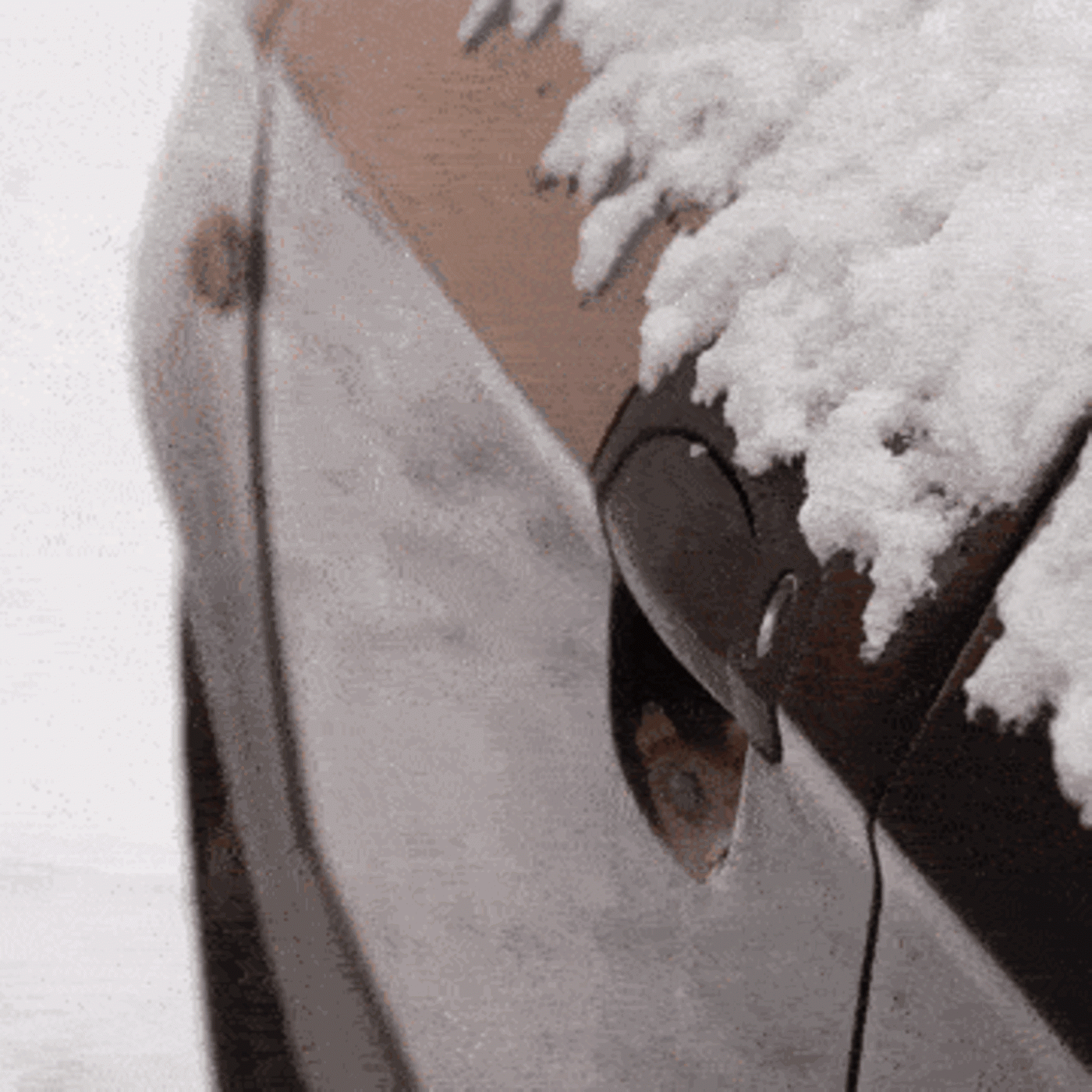 Warum man im Winter alte Socken und eine Rolle Klebeband im Auto haben sollte