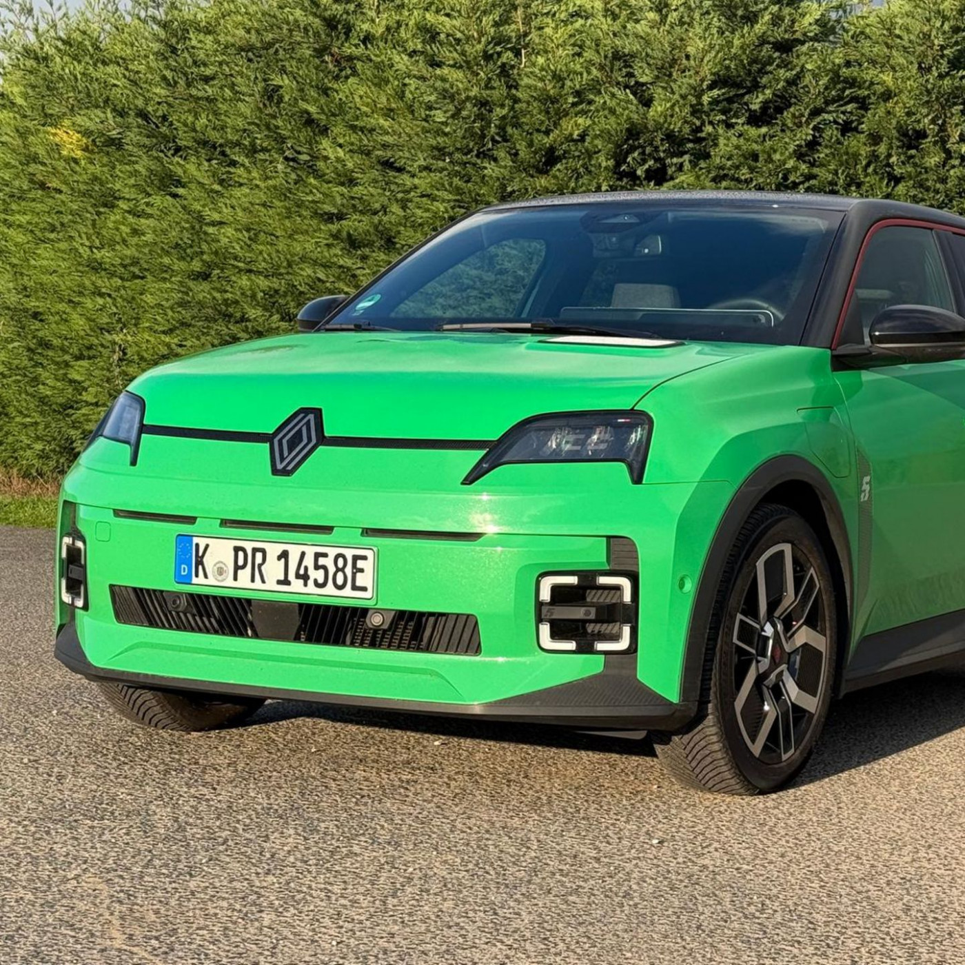 Renault 5 im Test: Der Elektro-Kleinwagen der Tr&auml;ume?