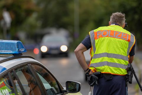 Fahrzeugkontrolle &ndash; darum sollten Sie den F&uuml;hrerschein zu Hause lassen