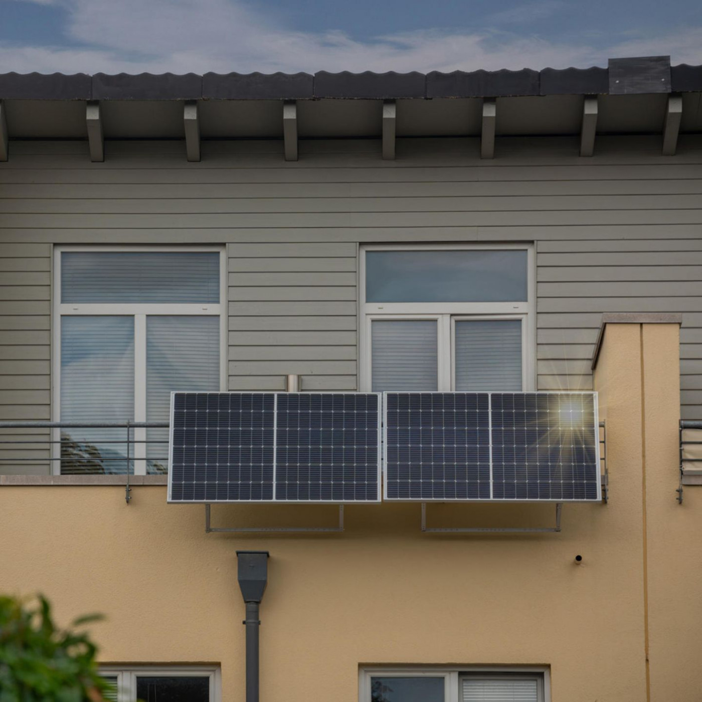 Balkonkraftwerk installieren: K&ouml;nnen Nachbarn eine Solaranlage verhindern?