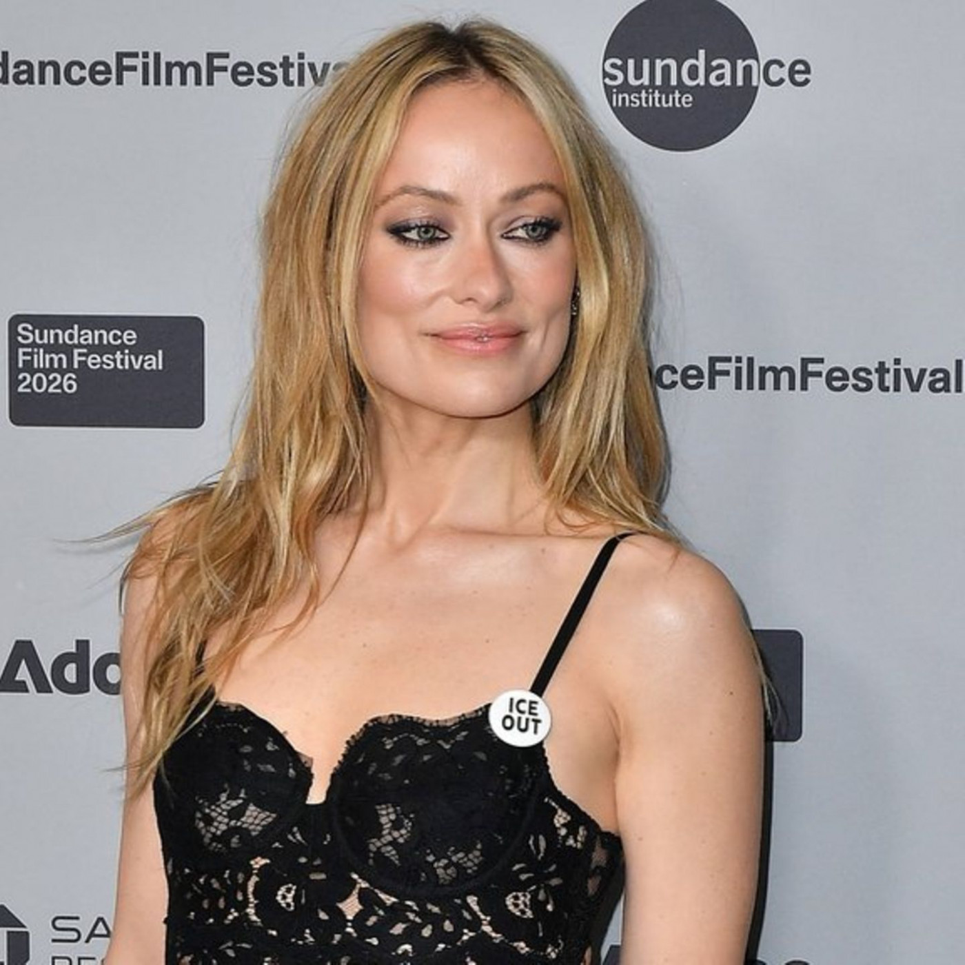 In Sundance zeigt sie Flagge gegen ICE