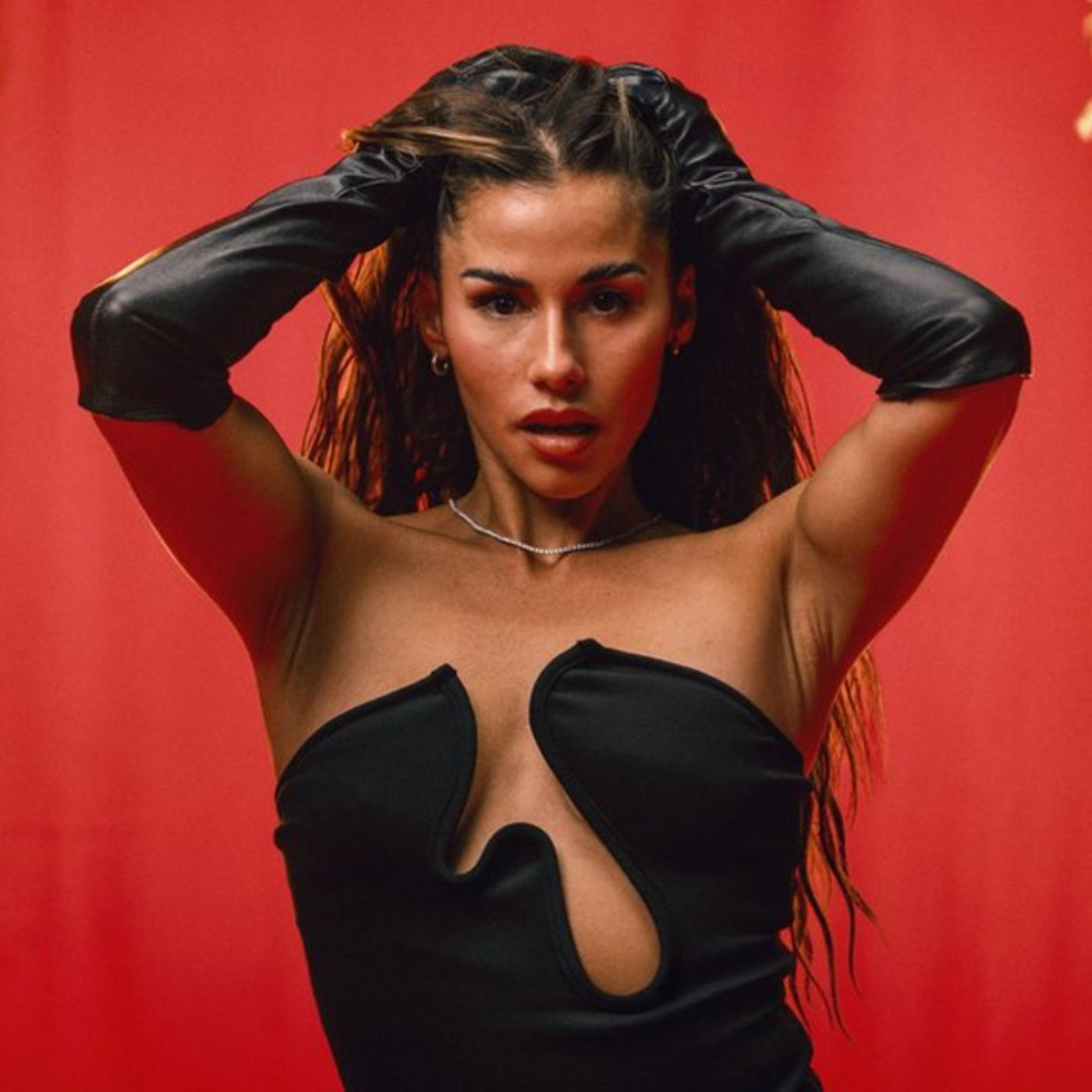 Mit "Fire" will sie den ESC gewinnen