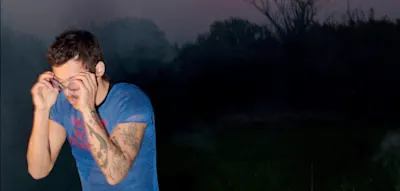 Er tanzt im Berghain, trinkt hier Matcha Latte, aber ein Konzert in Berlin spielt er vorerst nicht