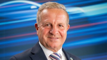 Arbeiten an E-Autos: ZDK verteidigt h&ouml;here Stundens&auml;tze