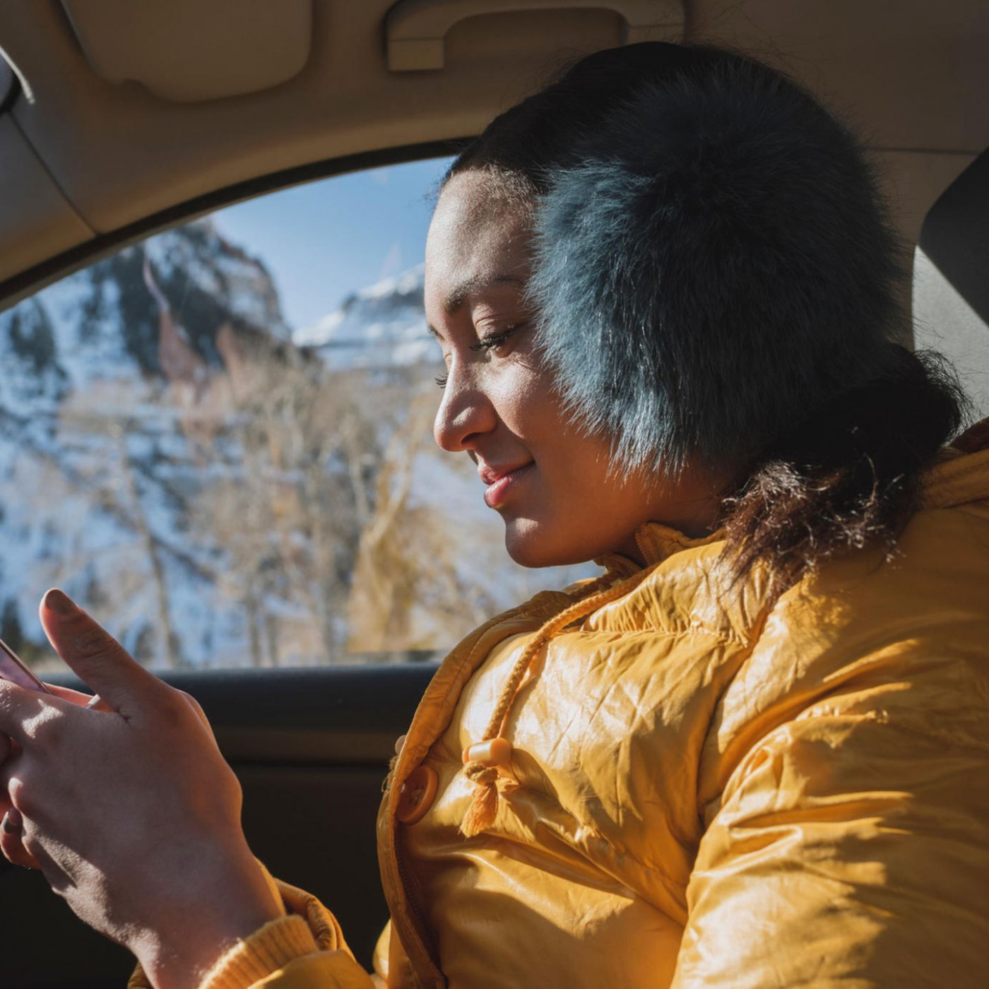 ADAC warnt: Darum sollten Sie Ihre Winterjacke niemals im Auto tragen