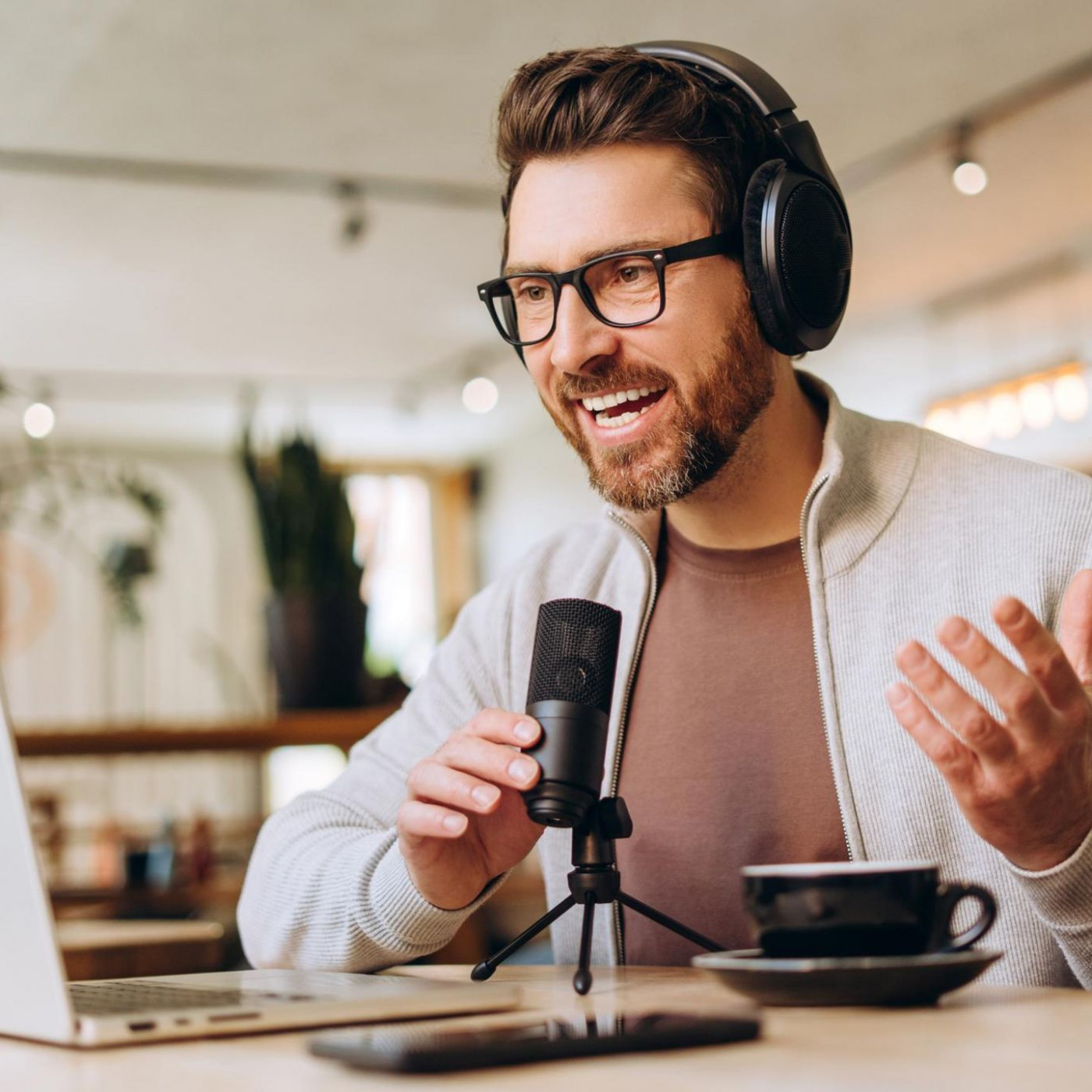 Tischmikrofone: F&uuml;nf Modelle f&uuml;r Konferenzen, Podcasts und Co.