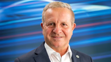 Kfz-Onlinezulassung: Jetzt starten Autoh&auml;user digital durch