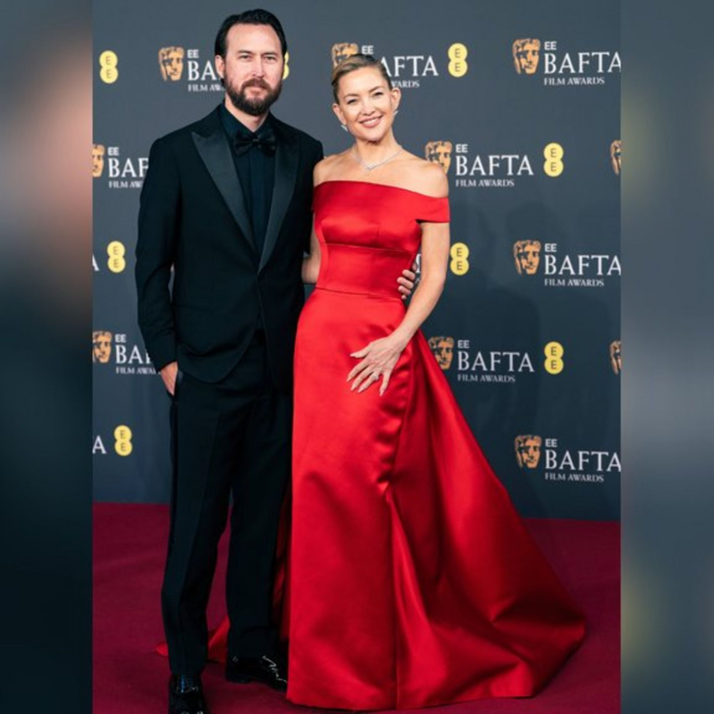 Kate Hudson strahlt mit ihrem Dauerverlobten